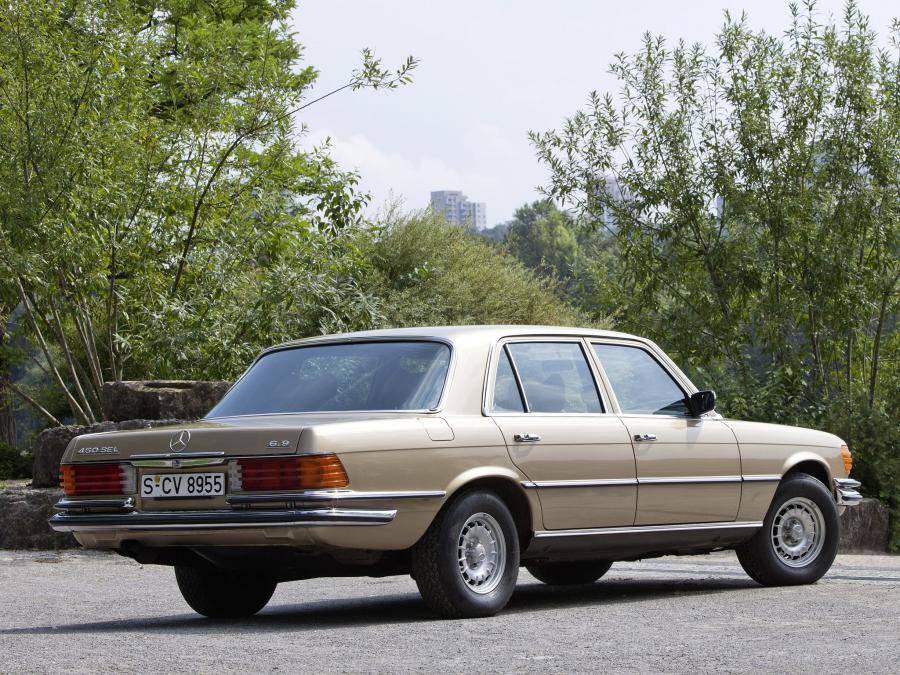  Mercedes-Benz 450 SEL 6.9 (W116) 1975 года  (фото 15 из 27)